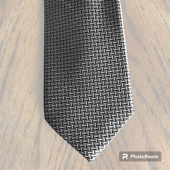 Jos. A. Bank Formal Business Tie, 100% Silk, Black, 60” x 2 7/8” - Picture 1 of 9